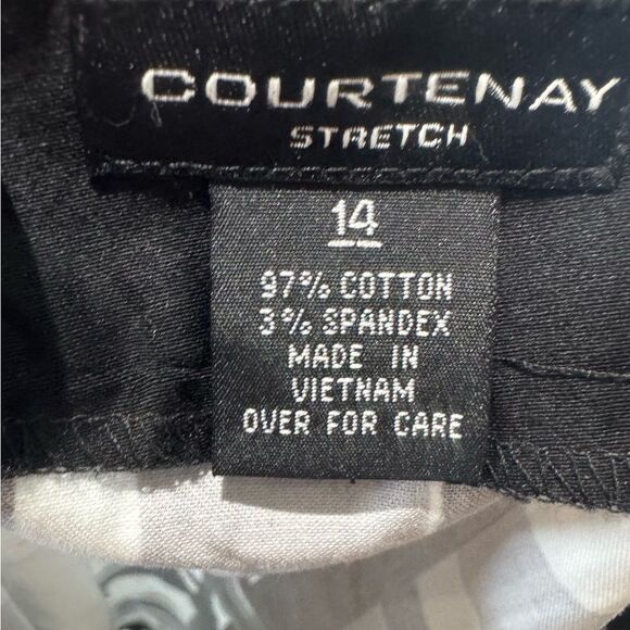 Courtenay black navy white and gray geo print button wrap cotton skirt size 14 - Picture 5 of 6